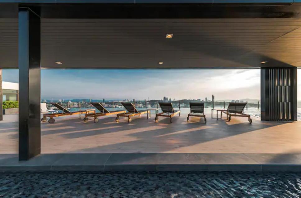 The Base Central Pattaya Quiet King-Bed With Infinity Pool & Free Netflix! Extérieur photo