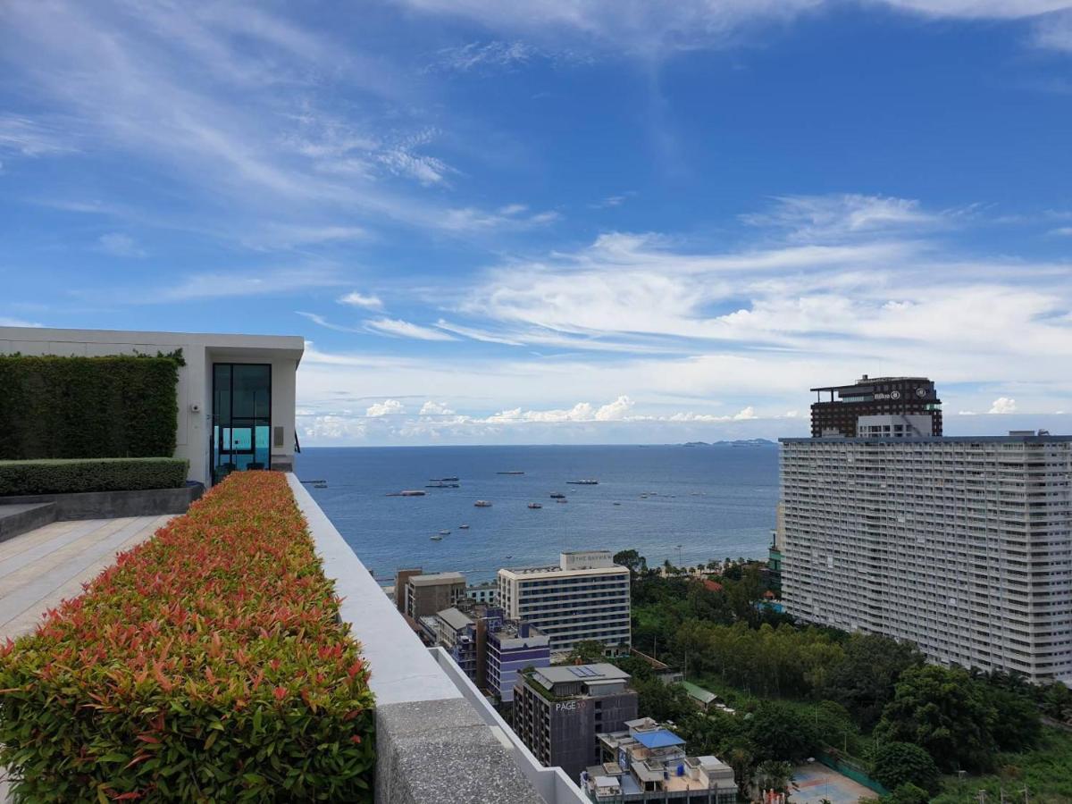 The Base Central Pattaya Quiet King-Bed With Infinity Pool & Free Netflix! Extérieur photo