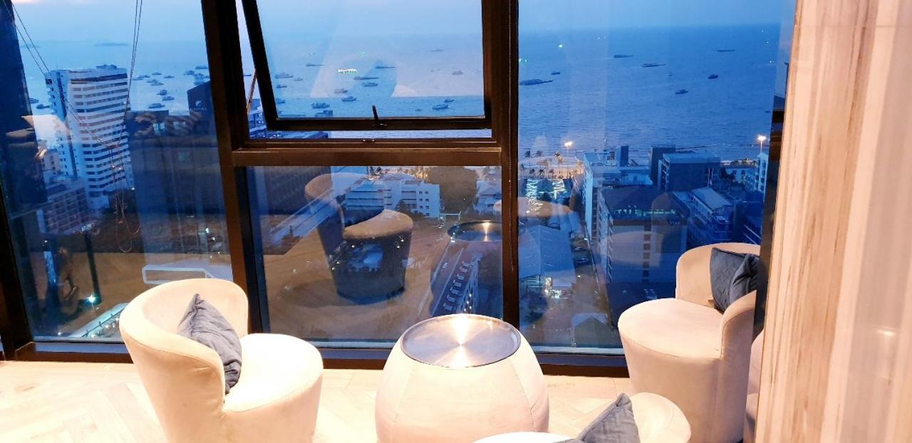 The Base Central Pattaya Quiet King-Bed With Infinity Pool & Free Netflix! Extérieur photo